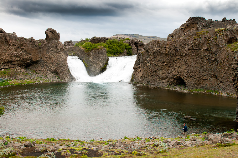 Les chutes de Hjallparfoss